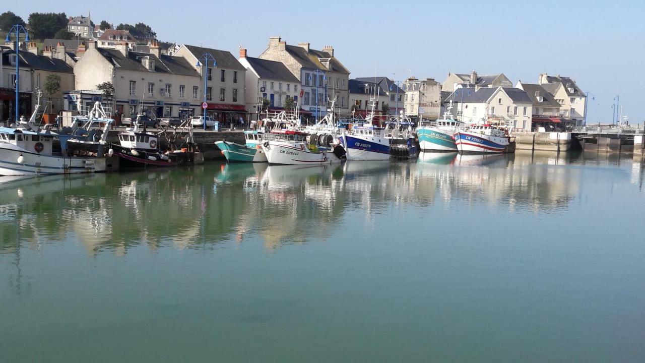 La Maison Du Postier Port-en-Bessin-Huppain Esterno foto